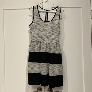 Maurice’s Zip Up Back Dress Size L